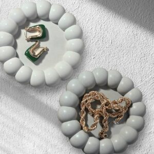 allice gold necklace